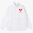 Ветровка с капюшоном