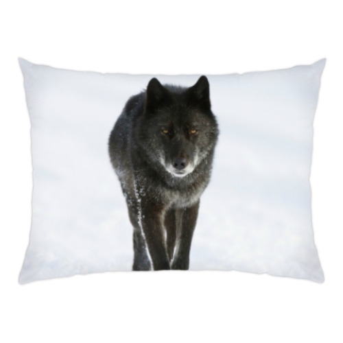 Подушка с принтом Волки