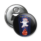 Мышь несёт подарок