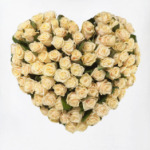 Сердце из роз