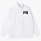 Ветровка с капюшоном