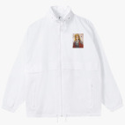 Ветровка с капюшоном