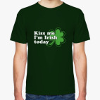 Классическая футболка Kiss me