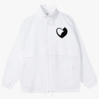 Ветровка с капюшоном