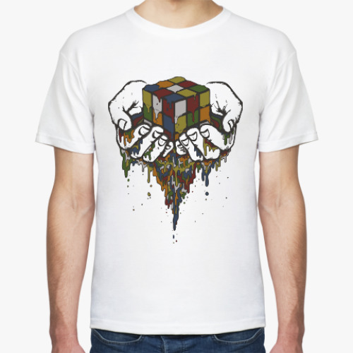 Футболка с принтом Кубик Рубика в руках