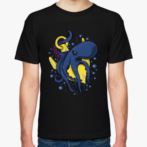 Футболка с принтом Морское чудовище осьминог обвивший якорь под водой