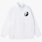 Ветровка с капюшоном