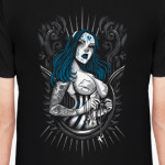 Татуированная красотка