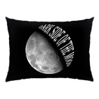 Подушка 47x35 см с цветной обратной стороной Dark Side Of The Moon
