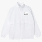 Ветровка с капюшоном