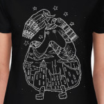 Девица-небо задирает юбку