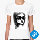 Женская спортивная футболка