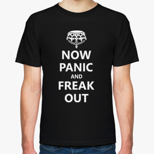 Футболка с принтом  Now Panic.