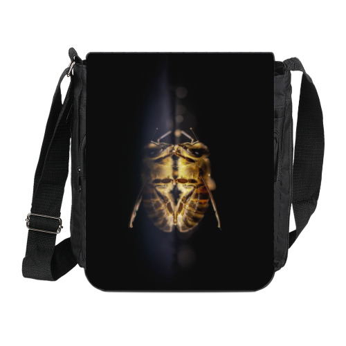 Сумка на плечо (мини-планшет) с принтом Зеркальная пчела