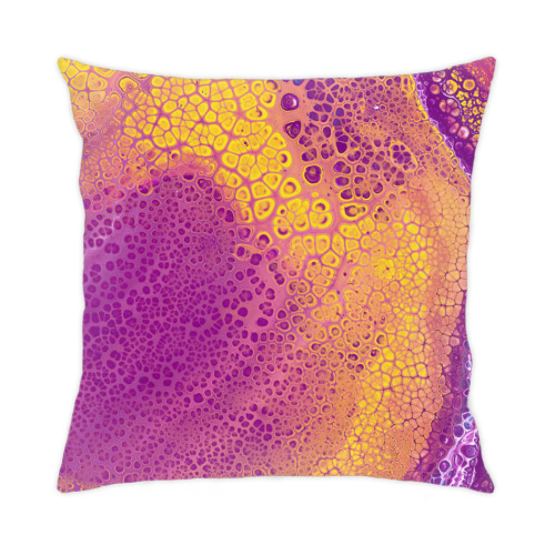 Подушка с принтом Рождение дракона