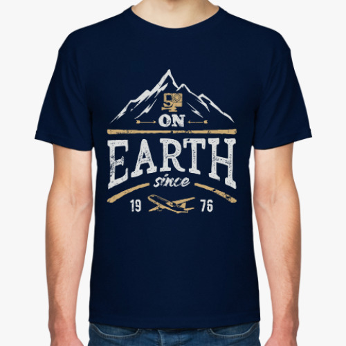 Футболка с принтом On earth since 1976