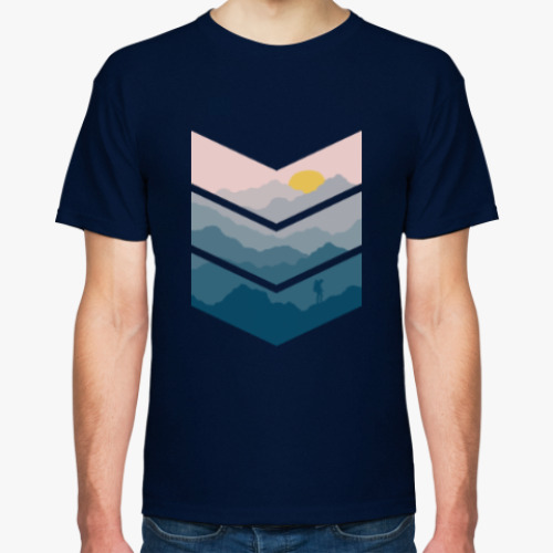 Футболка с принтом Путешествуй