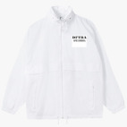 Ветровка с капюшоном